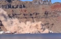 Μέτρα σε Σαντορίνη και Θηρασιά μετά την κατολίσθηση - Τι θα ισχύει τους επόμενους πέντε μήνες