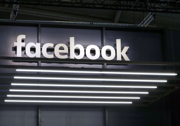 Στο «στόχαστρο» το Facebook για την συλλογή προσωπικών δεδομένων - Στις Βρυξέλλες ο Ζάκερμπεργκ
