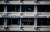 ΥΠΟΙΚ: Στο ΠΑΣΟΚ μοιράζουν ανέξοδες υποσχέσεις και στέλνουν τον λογαριασμό στους συνεπείς