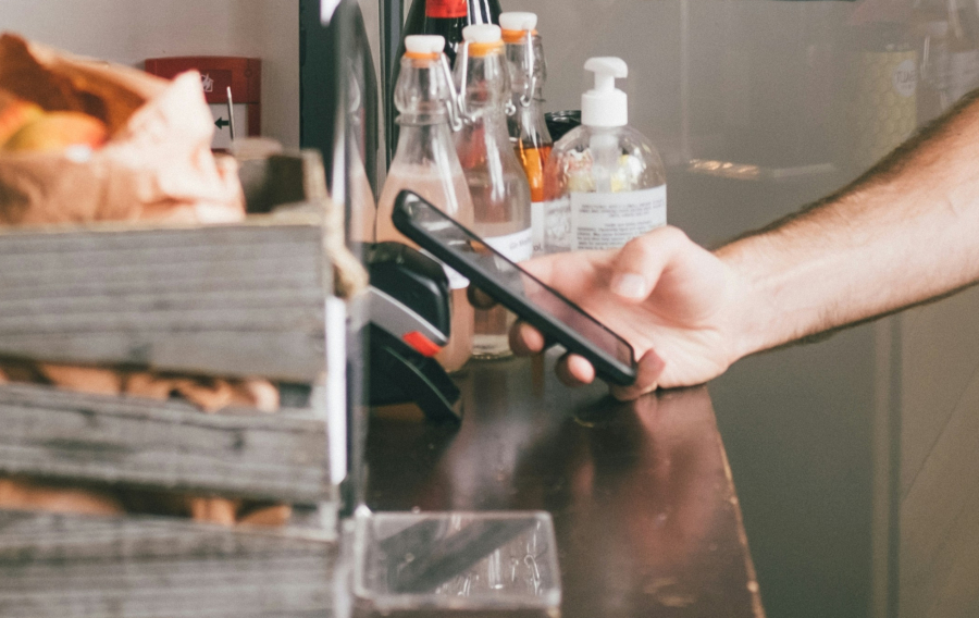 IRIS: Υποχρεωτικό για τις πληρωμές από 1η Δεκεμβρίου - Τι αλλάζει και πώς εφαρμόζεται