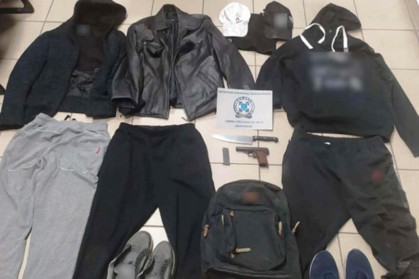 Στα χέρια της ΕΛΑΣ, ληστές την ώρα που χτύπησαν πρακτορείο ΟΠΑΠ (pic)