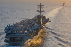 Οι Χούθι λένε ότι επιτέθηκαν σε αεροπλανοφόρο των ΗΠΑ - Ο κυβερνήτης τους τρολάρει