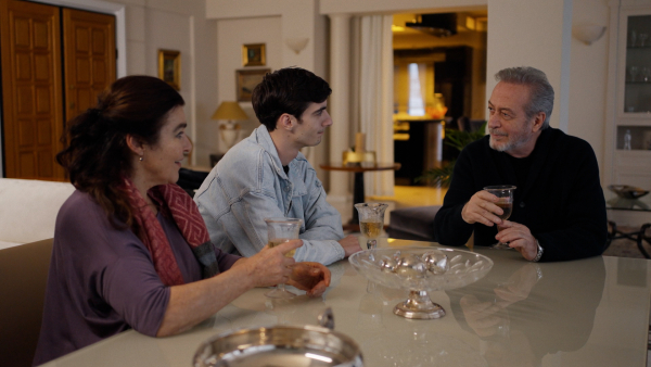 «Γη της Ελιάς»: Το άδοξο τέλος μιας εγκυμοσύνης και το επικίνδυνο φλερτ του Στάθη με το τζόγο