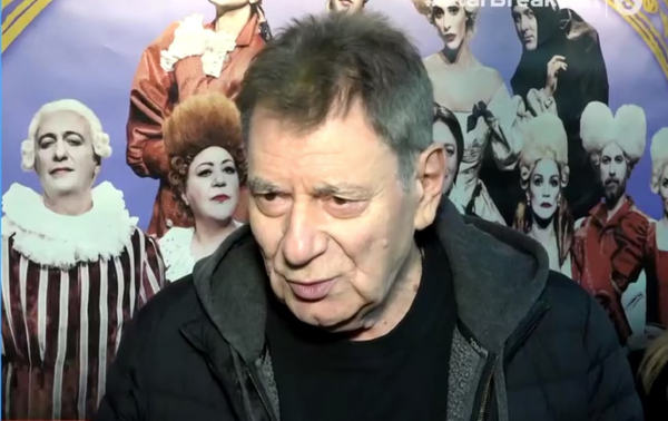 Άγγελος Διονυσίου: Θετικός στο ενδεχόμενο δημιουργίας ταινίας αφιερωμένη στον πατέρα του, Στράτο Διονυσίου