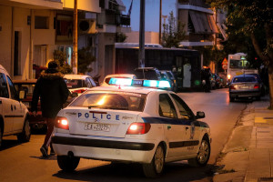 Συμπλοκή αλλοδαπών με καταληψίες στο κέντρο της Αθήνας