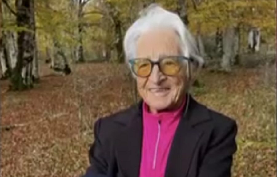 Η υπεραιωνόβια influencer 101 ετών με τους 130.000 ακόλουθους - Σηκώνει βάρη και δίνει συμβουλές μακροζωίας