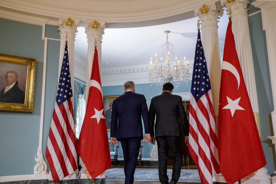 Συνάντηση Ρούμπιο - Φιντάν: «Ανησυχούν» οι ΗΠΑ για τις συλλήψεις και τις διαδηλώσεις στην Τουρκία