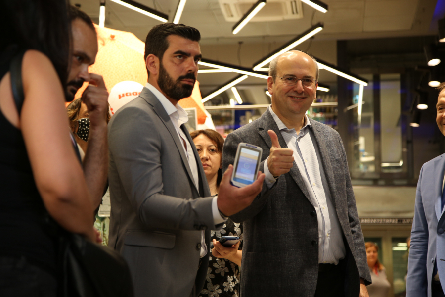 Χατζηδάκης: Η ψηφιακή κάρτα σε τράπεζες και σούπερ μάρκετ αποτελεί επανάσταση