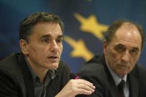 Τσακαλώτος και Σταθάκης ενημερώνουν την ΚΟ του ΣΥΡΙΖΑ για τα νέα μέτρα