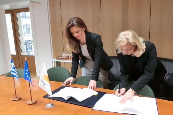 Αχτσιόγλου: Επανέρχονται οι ΣΣΕ, αυξάνεται ο κατώτατος μισθός