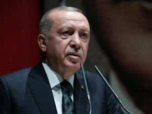 Παραλήρημα Ερντογάν: Θα συντρίψουμε τα κεφάλια των Κούρδων αν δεν αποσυρθούν