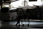Μετακινήσεις με ΚΤΕΛ, αεροπλάνα, τρένα: Πώς θα γίνονται από Δευτέρα
