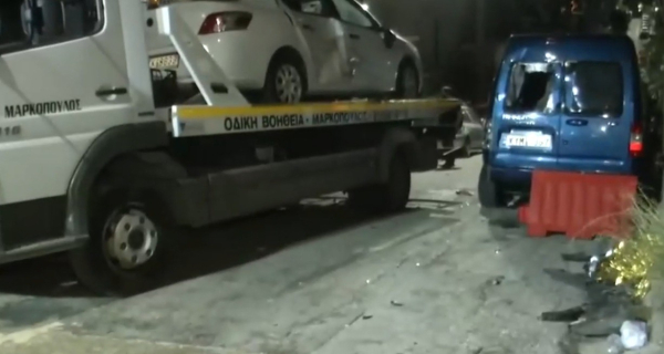 Τροχαίο στο Παγκράτι: Ελεύθεροι οι δύο οδηγοί - Στο Αιγινήτειο η 32χρονη κόρη του θύματος