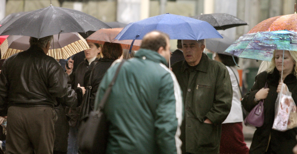 'Εκτακτο δέλτιο επιδείνωσης καιρού: Πότε «χτυπάνε» ισχυρές καταιγίδες
