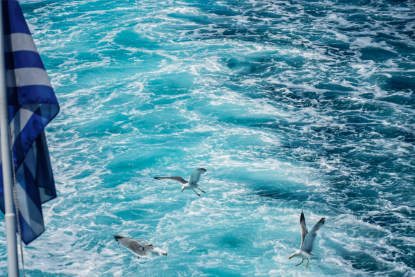 Last-Minute Travel Becomes the New Normal for Greek Holidaymakers