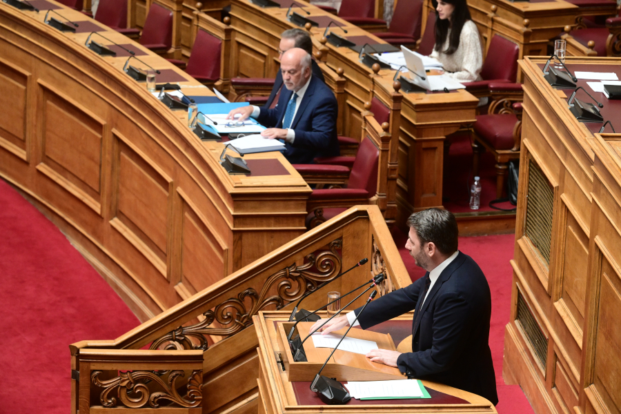 Κόντρα κυβέρνησης - ΠΑΣΟΚ: «Αρκούσε μια συγγνώμη του Ανδρουλάκη» - «Περίεργη η σιωπή του Κρητικού πρωθυπουργού»