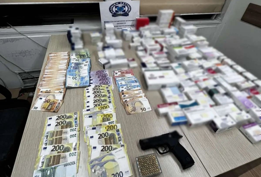 Κύκλωμα παράνομων συνταγογραφήσεων: Η ανακοίνωση της ΕΛΑΣ για τους 16 κατηγορούμενους