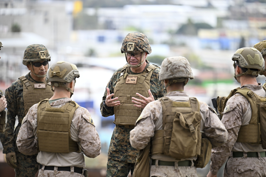 Λος Άντζελες: Ο Τραμπ βγάζει το στρατό στους δρόμους με 700 πεζοναύτες