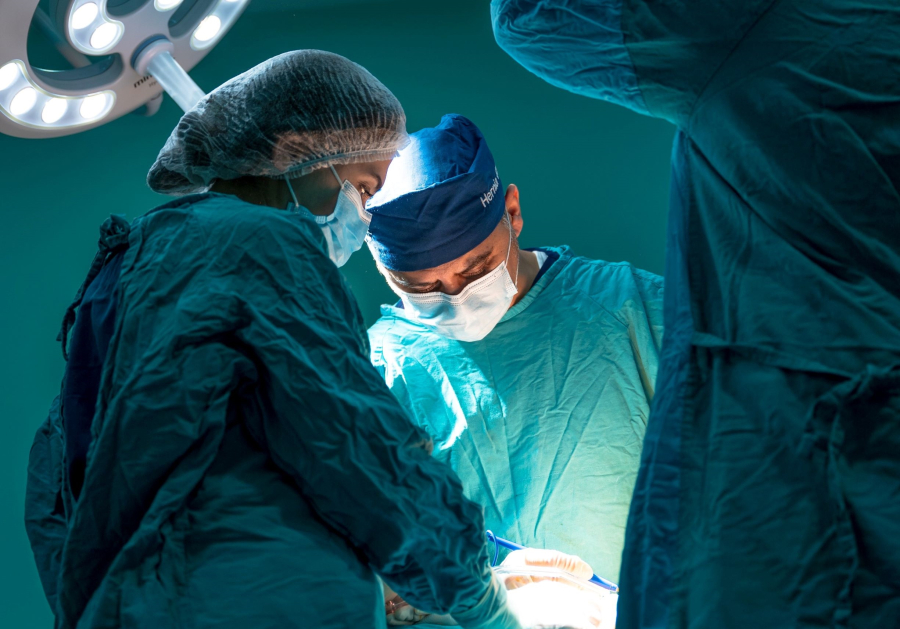 Σε θεραπεία - ορόσημο με βλαστοκύτταρα υποβλήθηκε ο πρώτος ασθενής με Πάρκινσον