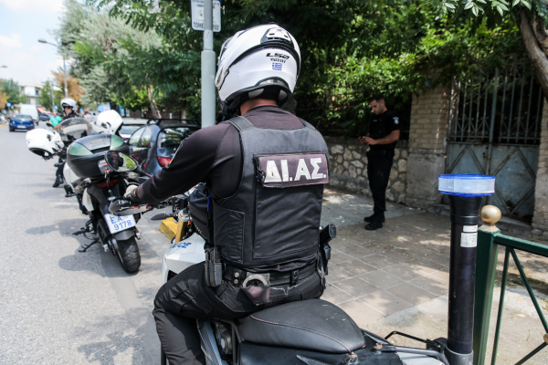 ΕΛ.ΑΣ: Ανακριβής η είδηση περί καταδίωξης στο τροχαίο δυστύχημα στην Καλλιθέα
