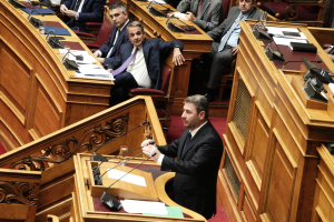 Ο Τσίπρας, η ίδρυση του νέου κόμματος και η ...πρόταση μομφής!