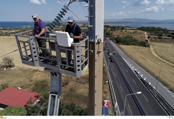 Νέα Μουδανιά: Δόθηκε πριν από λίγο σε κυκλοφορία το τμήμα του δρόμου Ποτίδαιας - Ν. Φώκαια