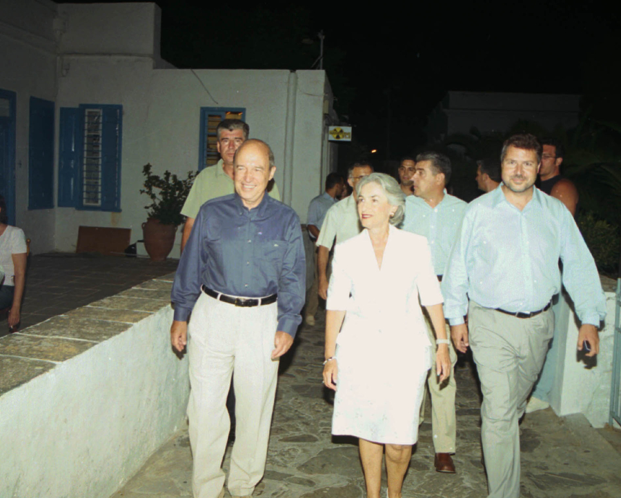 Κώστας Σημίτης: Η σχέση ζωής με τη Δάφνη Σημίτη – Η γνωριμία στο πάρτι και οι δύο κόρες