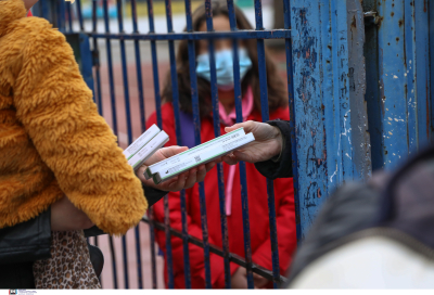 Κορονοϊός: Με μέτρα η επιστροφή των μαθητών στα σχολεία, πότε θα μένουν σπίτι