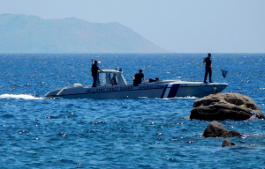 Αίγινα: Συγκρούστηκε θαλαμηγός με ελλιμενισμένα σκάφη