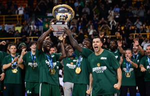 Ολυμπιακός - Παναθηναϊκός 68-79: Πράσινος θρίαμβος στον τελικό Κυπέλλου (βίντεο)