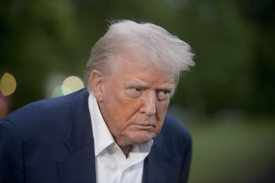 Τέλος στα σενάρια τρίτης θητείας του Ντόναλντ Τραμπ: Ποιον έχρισε διάδοχό του