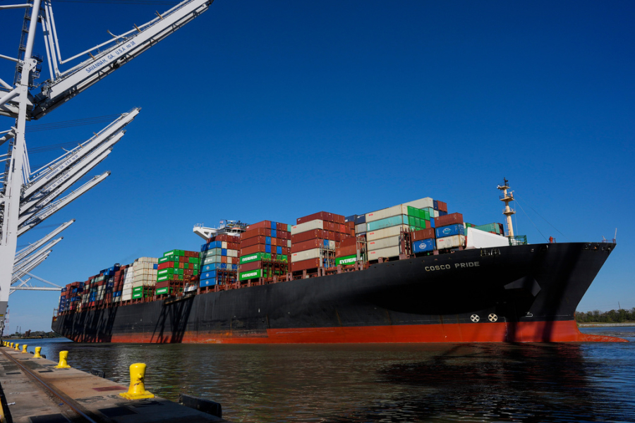 Η Cosco έδωσε εντολή στα πλοία της που μεταβαίνουν στον Κόλπο να πάνε σε «ασφαλή ύδατα»