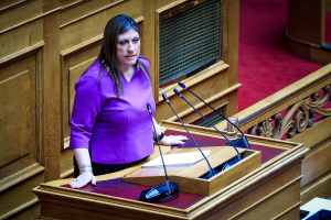 Εξεταστική για Τέμπη: «Εισβολή» Ζωής στην αίθουσα - Καθυστερεί η συνεδρίαση