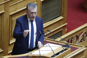 Επιμένει ο Βρούτσης: Τέλος το πρωτάθλημα αν δεν έρθουν και Γιαννακόπουλος και Αγγελόπουλοι στη συνάντηση