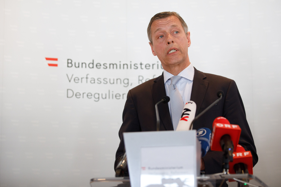 Politico: Η διαφθορά σπρώχνει την Ευρώπη ακροδεξιά - Το παράδειγμα της Αυστρίας