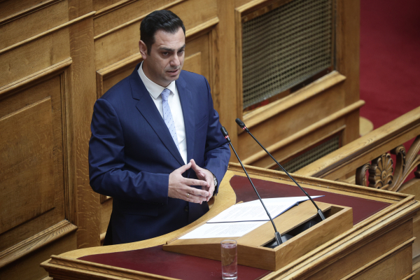 Σκανδαλώδης στήριξη στον Κουλκουδίνα!