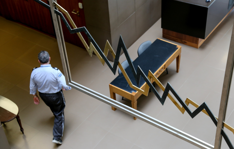 Αυξημένη αβεβαιότητα στις αγορές λόγω των εκλογικών αναμετρήσεων