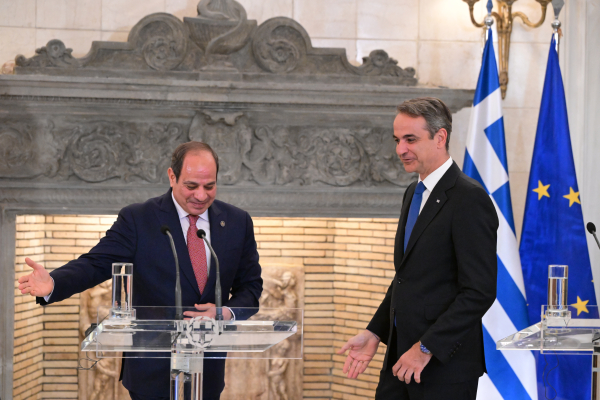 Τηλεφωνική επικοινωνία Μητσοτάκη - Αλ Σίσι για τη Μέση Ανατολή