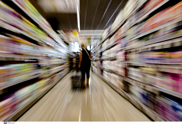 Έρχεται μείωση τιμών σε προϊόντα των σούπερ μάρκετ