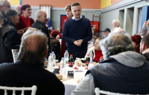 Δήμος Αθηναίων: 2.606 «γεύματα αγάπης» Χριστούγεννα και Πρωτοχρονιά σε άστεγους κι ευάλωτους συμπολίτες μας