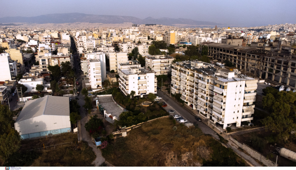 Γκαρσονιέρες στην Αττική με 500 ευρώ: «Γολγοθάς» τα ενοίκια για τους φοιτητές «ασήκωτο» το βάρος για τους γονείς (βίντεο)