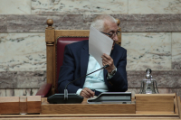 Παρών ή υπέρ για τον Νικήτα το ΠΑΣΟΚ
