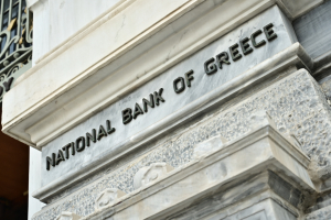 Πώς η δημοσιονομική πρόοδος θωράκισε τα ελληνικά ομόλογα απέναντι στις διεθνείς αναταράξεις