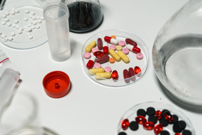 Φαρμακευτικές για clawback: Πολύμηνη αναμονή στην ενημέρωση των εταιρειών για την υπέρβαση της φαρμακευτικής δαπάνης