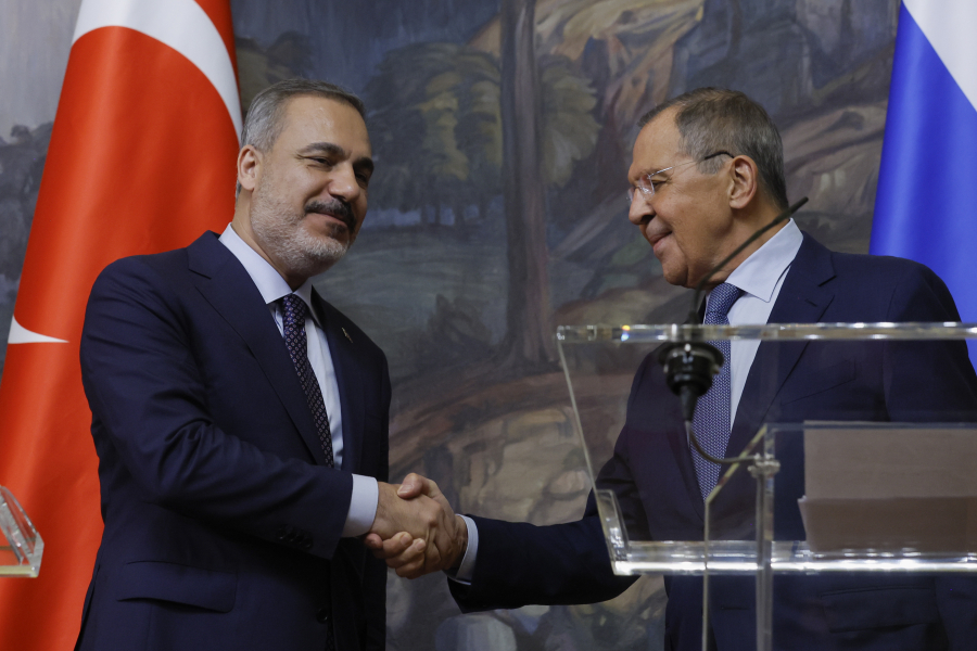 «Μπαράζ» συναντήσεων Ρωσίας - Τουρκίας και στο βάθος οι Ελληνοτουρκικές