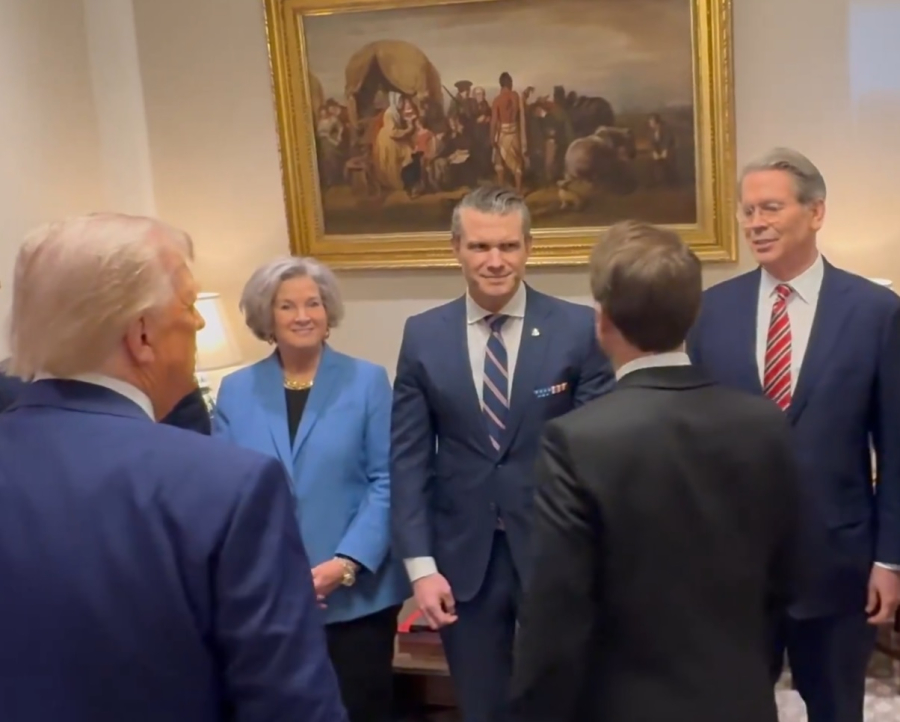 Η συνάντηση Τραμπ - Μακρόν πίσω από τις κάμερες (Βίντεο)