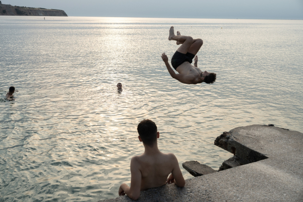 Καύσωνας: Έρχεται τετραήμερο με 43αρια - Η πρόγνωση Τσατραφύλλια