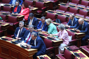 Την κλήση Τζαβέλλα και Δεμίρη στην Επιτροπή Θεσμών και Διαφάνειας ζητά ο ΣΥΡΙΖΑ