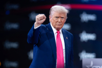 Ο Τραμπ ανακαλεί δασμούς προς το Μεξικό