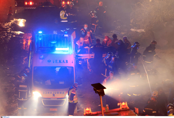 Οι πρώτες δηλώσεις των Δημάρχων Τεμπών και Λάρισας μετά την πολύνεκρη σύγκρουση των τρένων- «Ευτυχώς που δεν έγινε δύο χιλιόμετρα μετά μέσα στις σήραγγες»